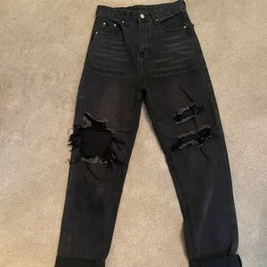 SHEIN Black Distressed Ankle Jeans